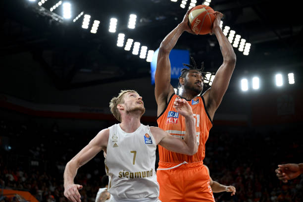 轻阵容和战 轻阵容和战